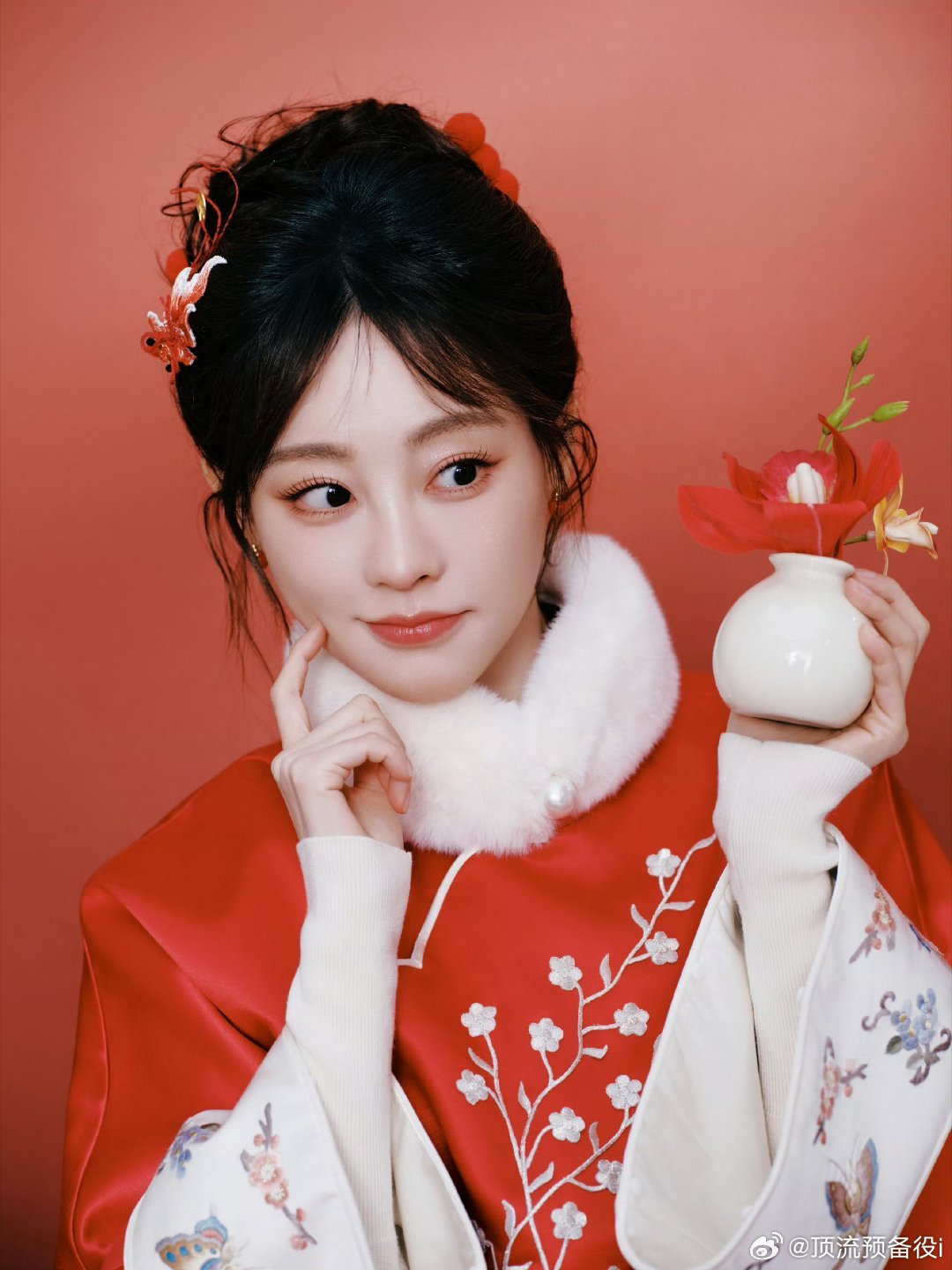 上一个离开嘉行的是祝绪丹祝绪丹合约到期正常离开嘉行 姐姐越来越好 