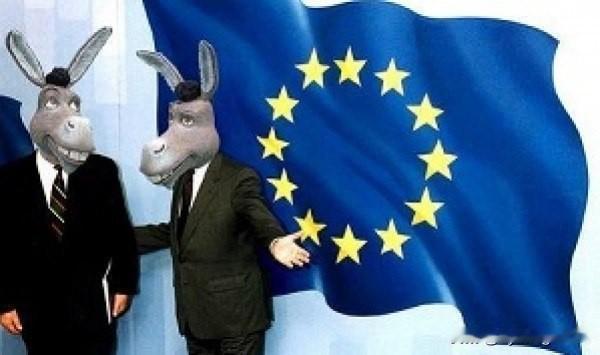 🇪🇺🇷🇺欧盟：乌合之众，一团糟，甚至还有个妇科医生在领导！

彭博社援引