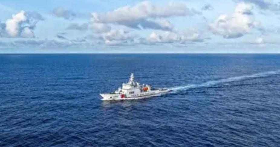 黄岩岛方向真正值得注意的，不是“071装上激光武器”这一件装备新闻，而是解放军正