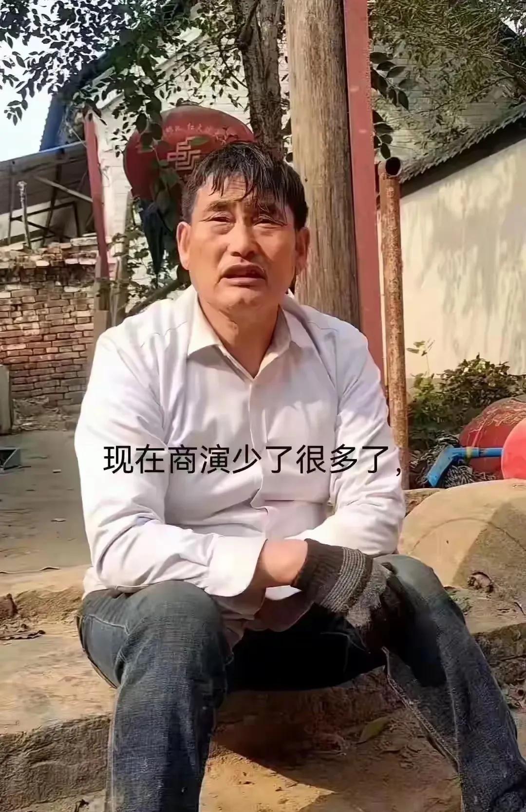屋漏偏逢连夜雨，家里多了两口人的大衣哥朱之文接到的商演竟然少了很多！这就有点贪心