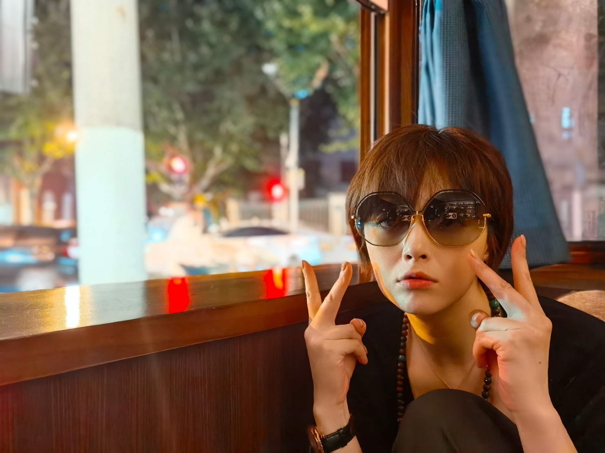 蒋欣 冰美式 姐姐好漂亮 状态绝了[打call][打call][打call] 