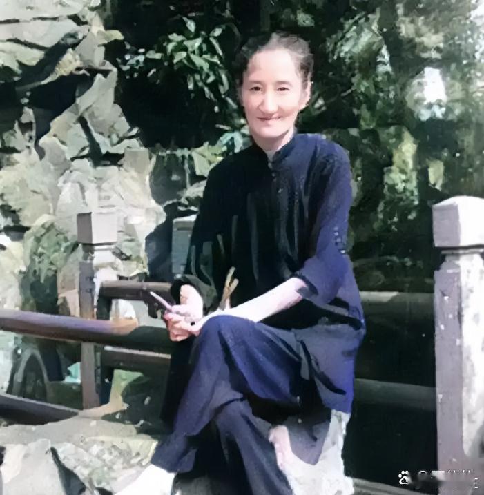 陆小曼年轻时有多美！这便是她年轻时候的真实模样，而非演员所扮演的角色，这张珍贵的