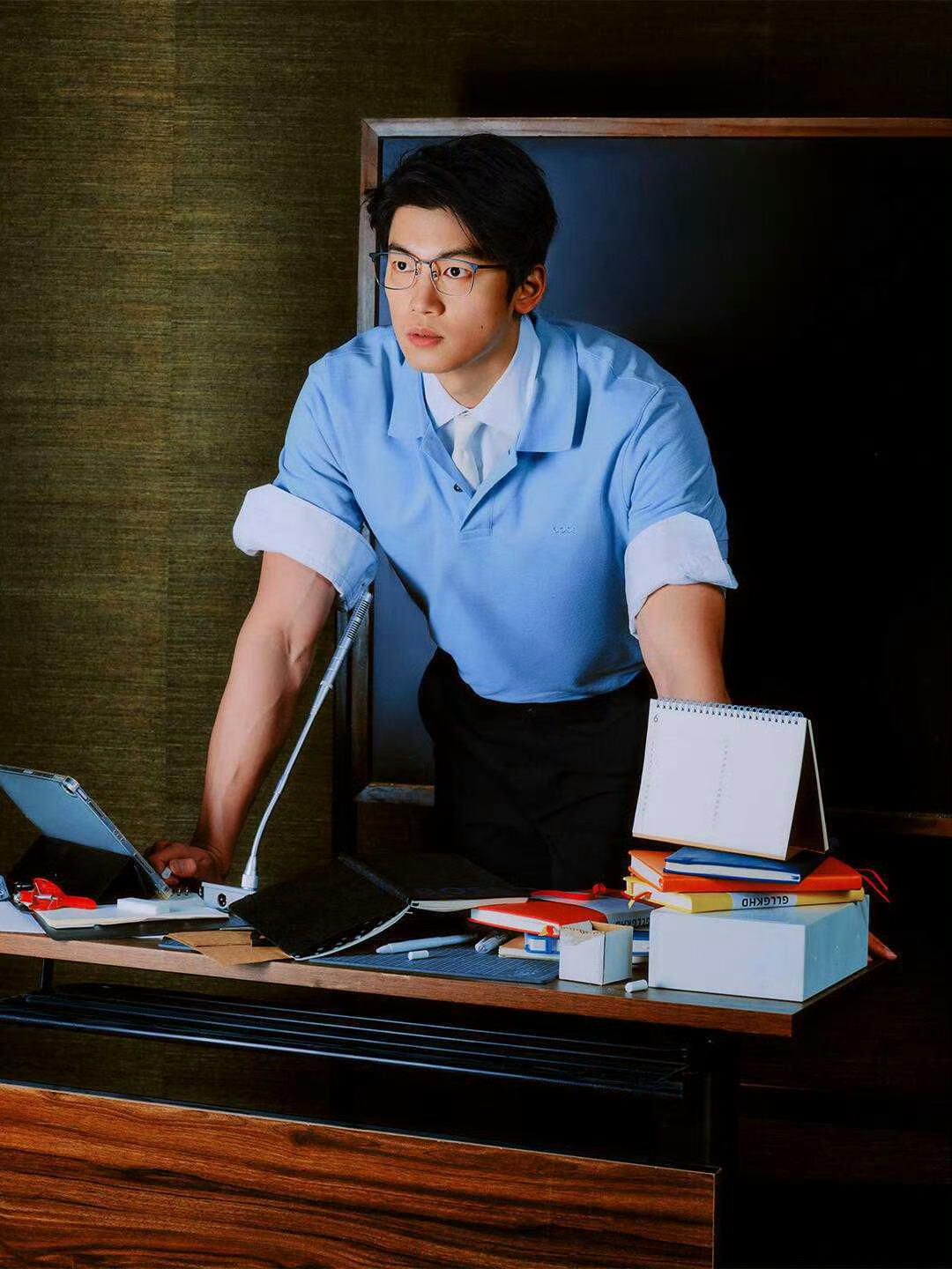 18.0 『10242』：看！那个班上总是迟到早退的嚣张的家伙...：嘘，汪教授