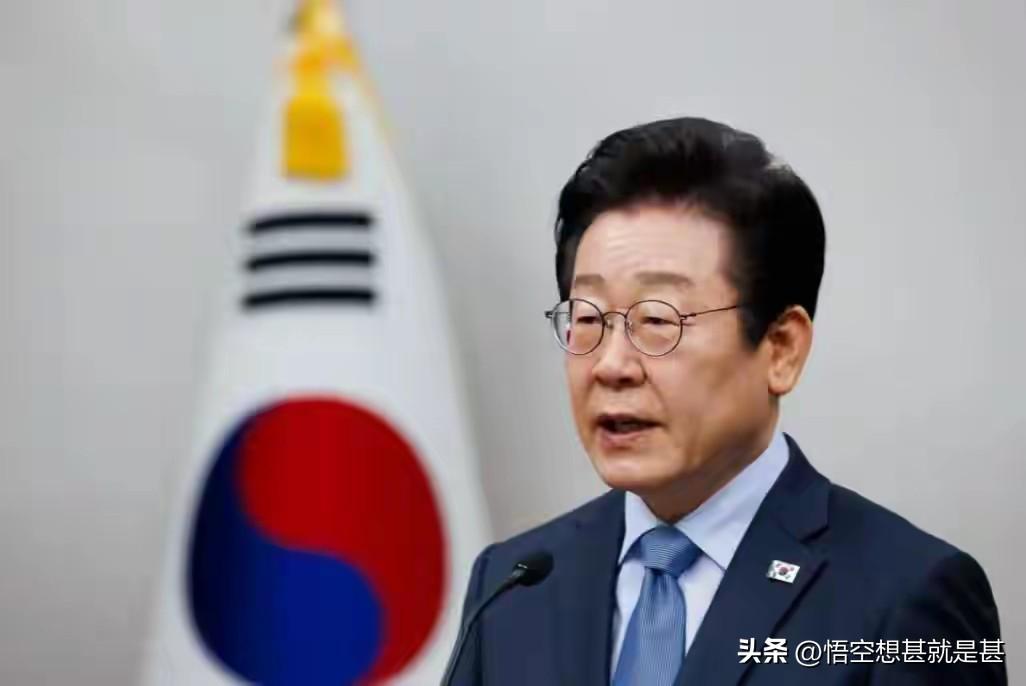 6月24日，韩国总统李在明就突访延坪岛，在听取军方汇报后公开对中国渔船放狠话，宣