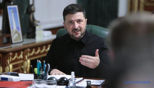 连斯基敦促欧盟使用被冻结的俄罗斯资产：“这是我们生存的问题”

乌克兰总统弗拉基