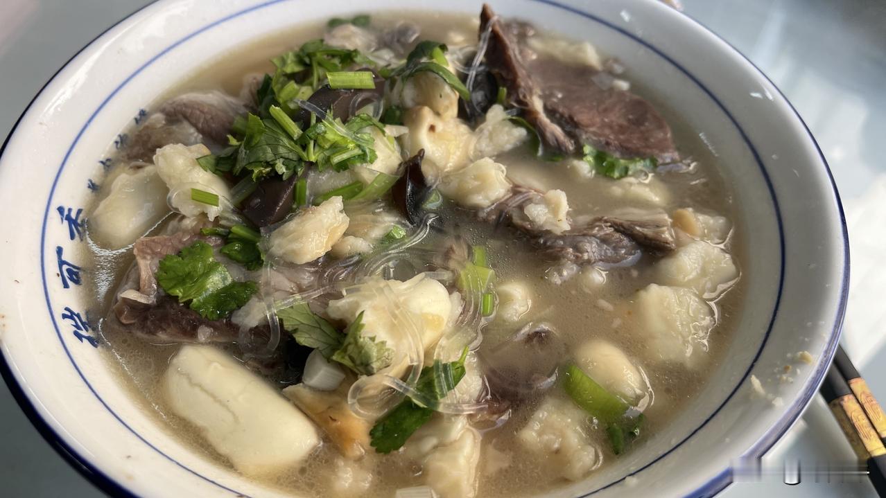 吃泡馍，还是喜欢乾州味的！
陕西人都爱吃泡馍，甚至连很多从外地过来的朋友都知道，