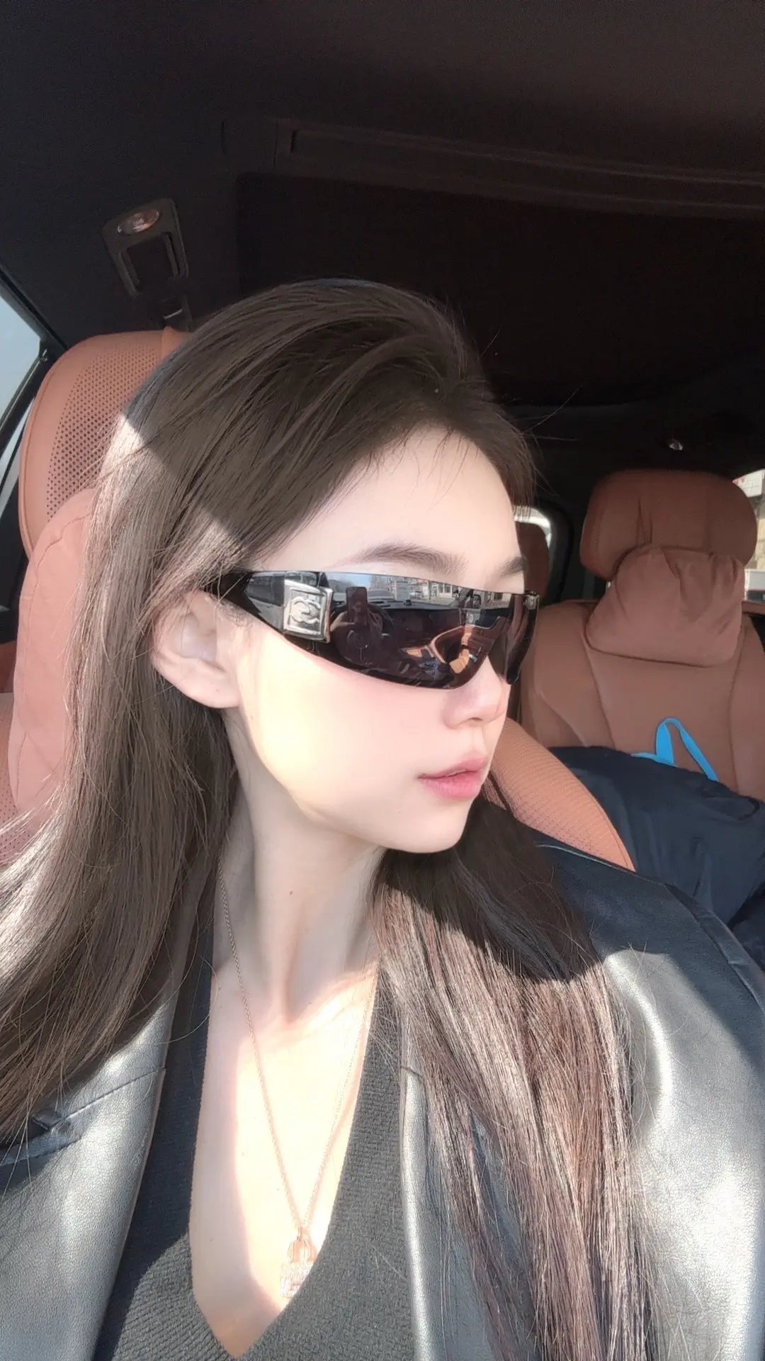高冷脸 是个美女 颜控 高级感