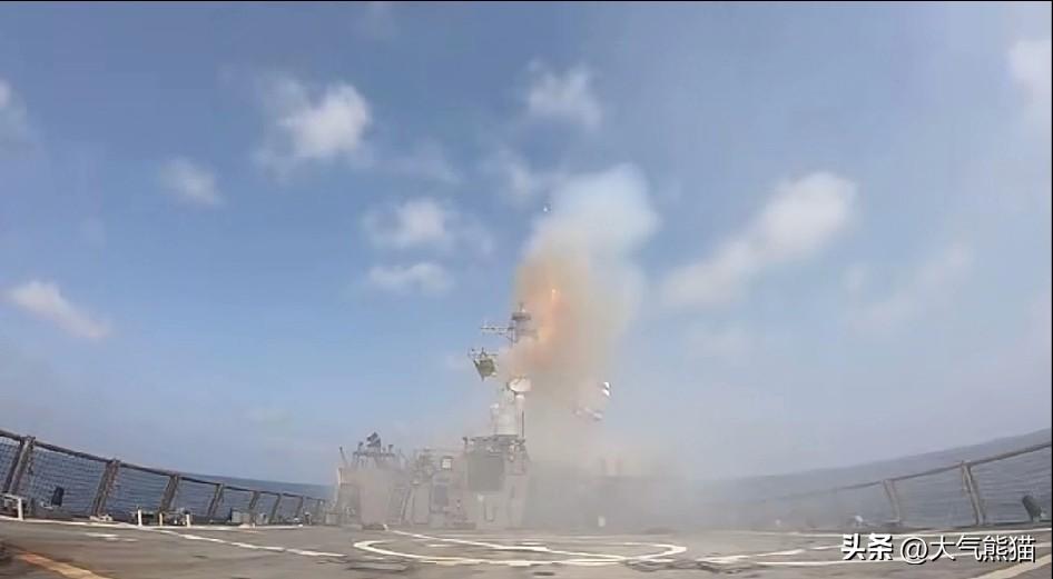 伊朗没有想明白，先下手为强，后下手遭殃。
始终抱着不开第一枪的理念，其实从开始就