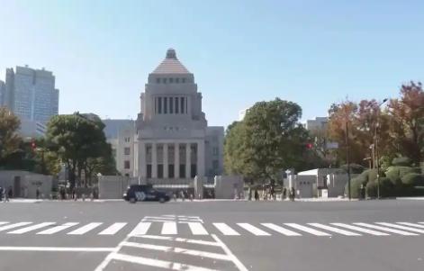 一位日本专家直言，如今中日对峙的关键并不是中国能不能打得过日本，而是日本在中国的