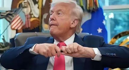 别看特朗普现在这么狂，其实不是他厉害，而是美国总统厉害，随便选一个人当美国总统，