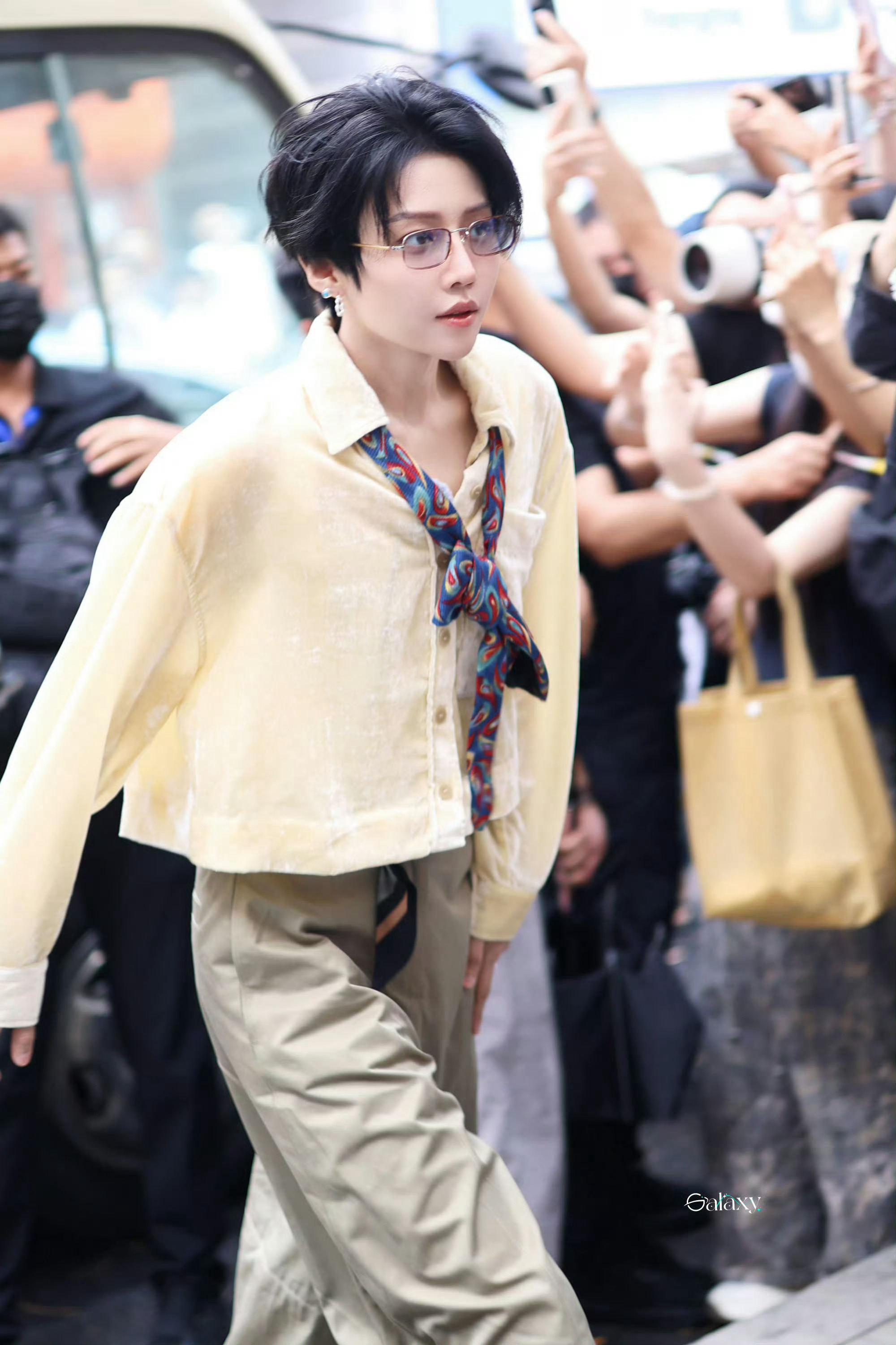 刘雨昕 × 音你而来3 综艺录制造型饭拍 📸 刘雨昕音你而来