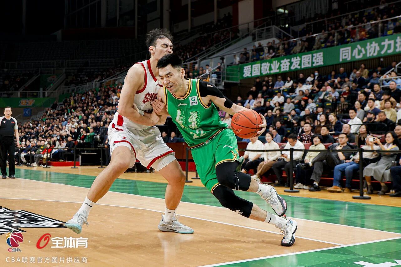 赛后发布会乌戈和Lucas盛赞李晓旭：“我在这里4年了，我在西班牙执教过，在欧洲