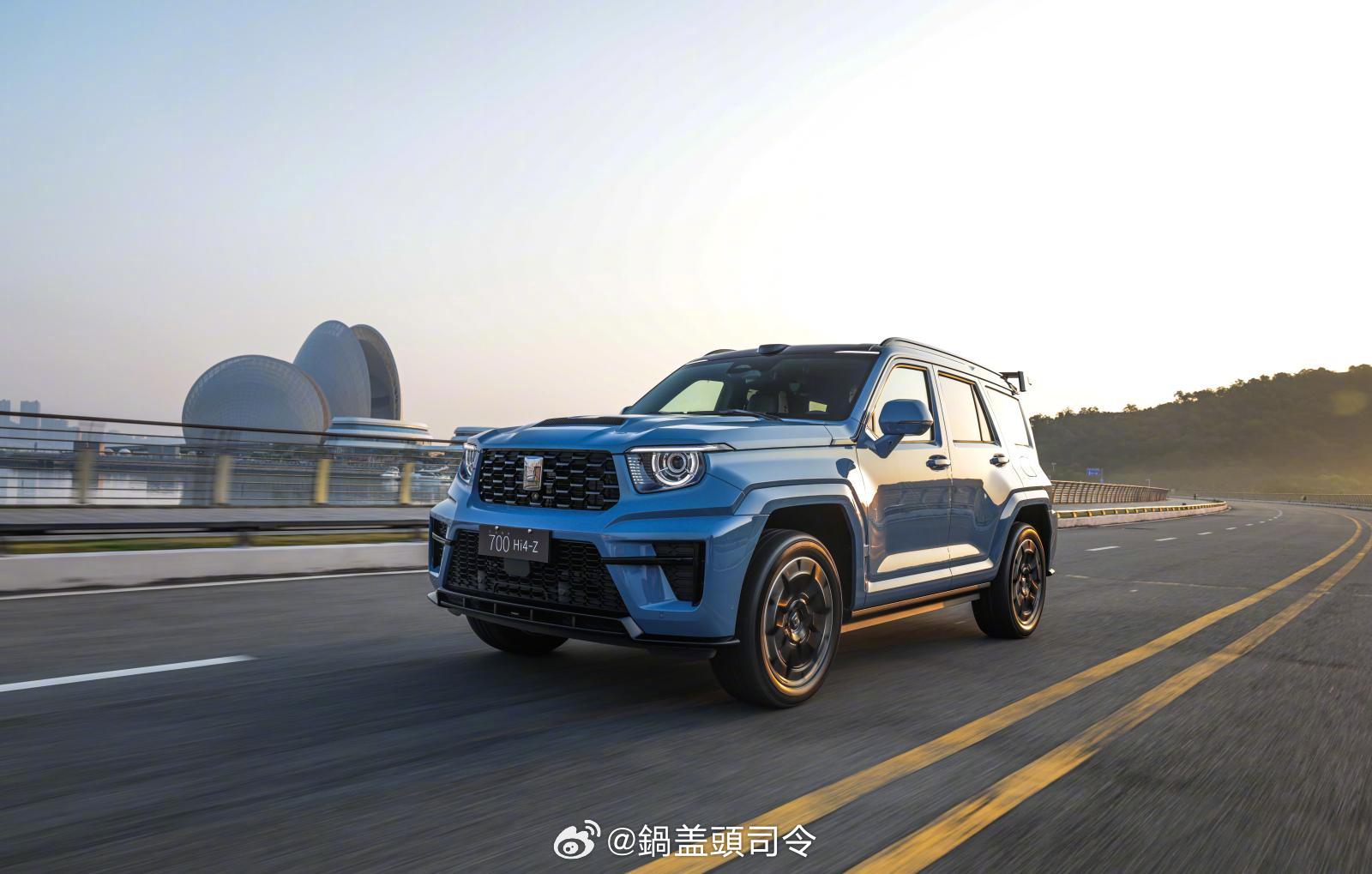 #全新坦克700新时代新旗舰#这次坦克700除了自己拿手的越野能力以外，还全员满