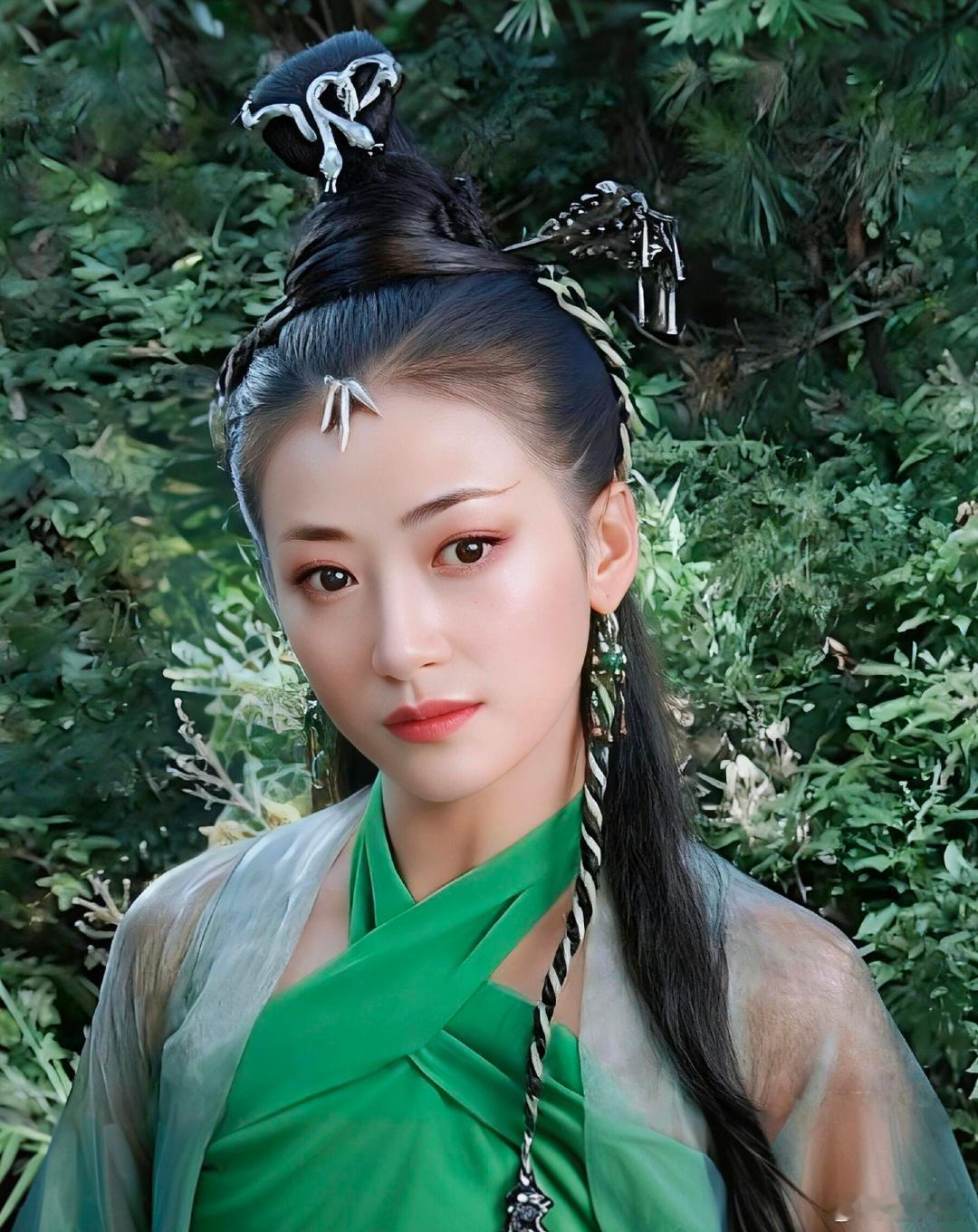 陈紫函为了演青蛇给制片人写三页信 青蛇是陈紫函自己争取来的原来青蛇是陈紫函争取来