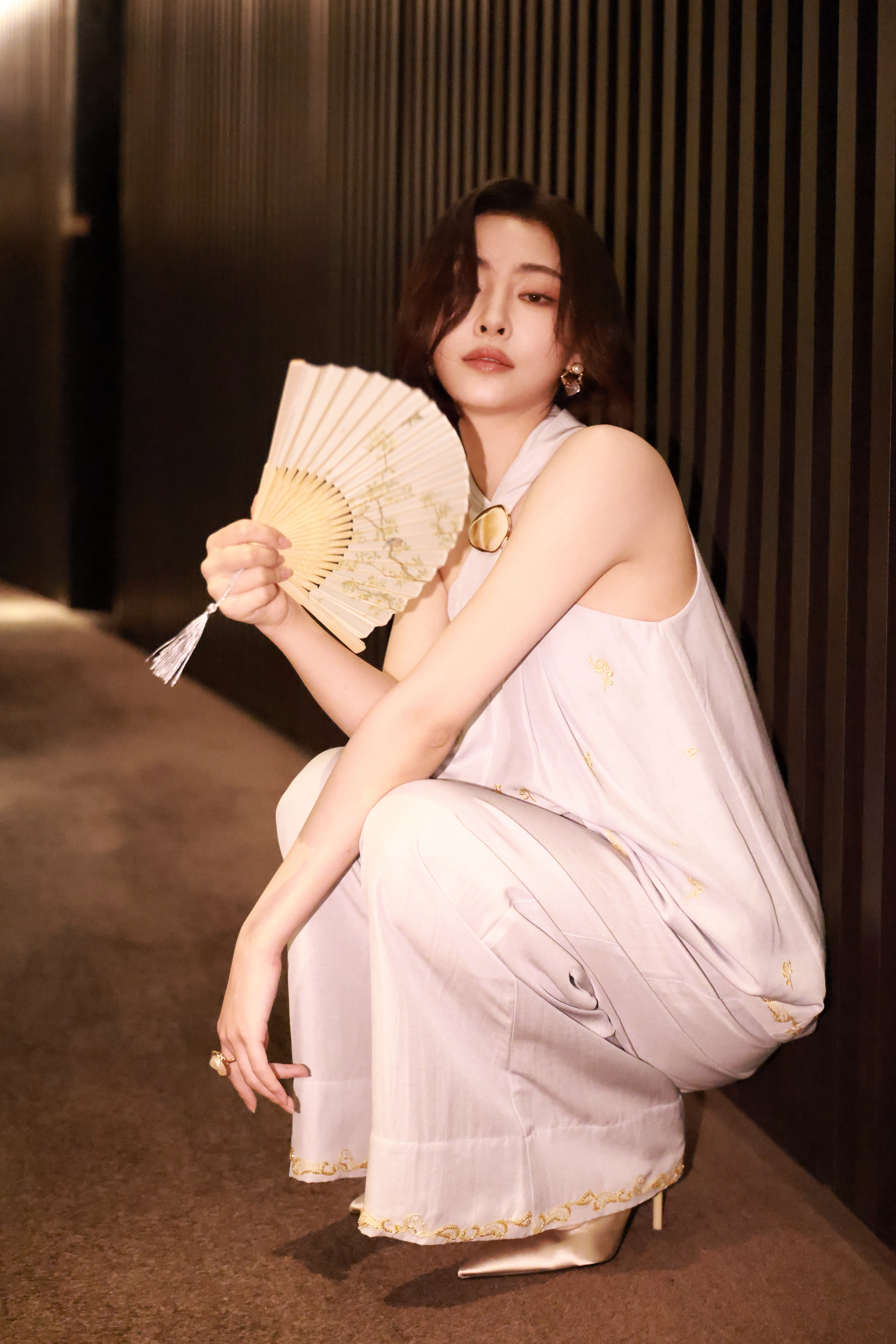 许佳琪杀青告别如月许佳琪 在复制粘贴的时代，你是手写的诗