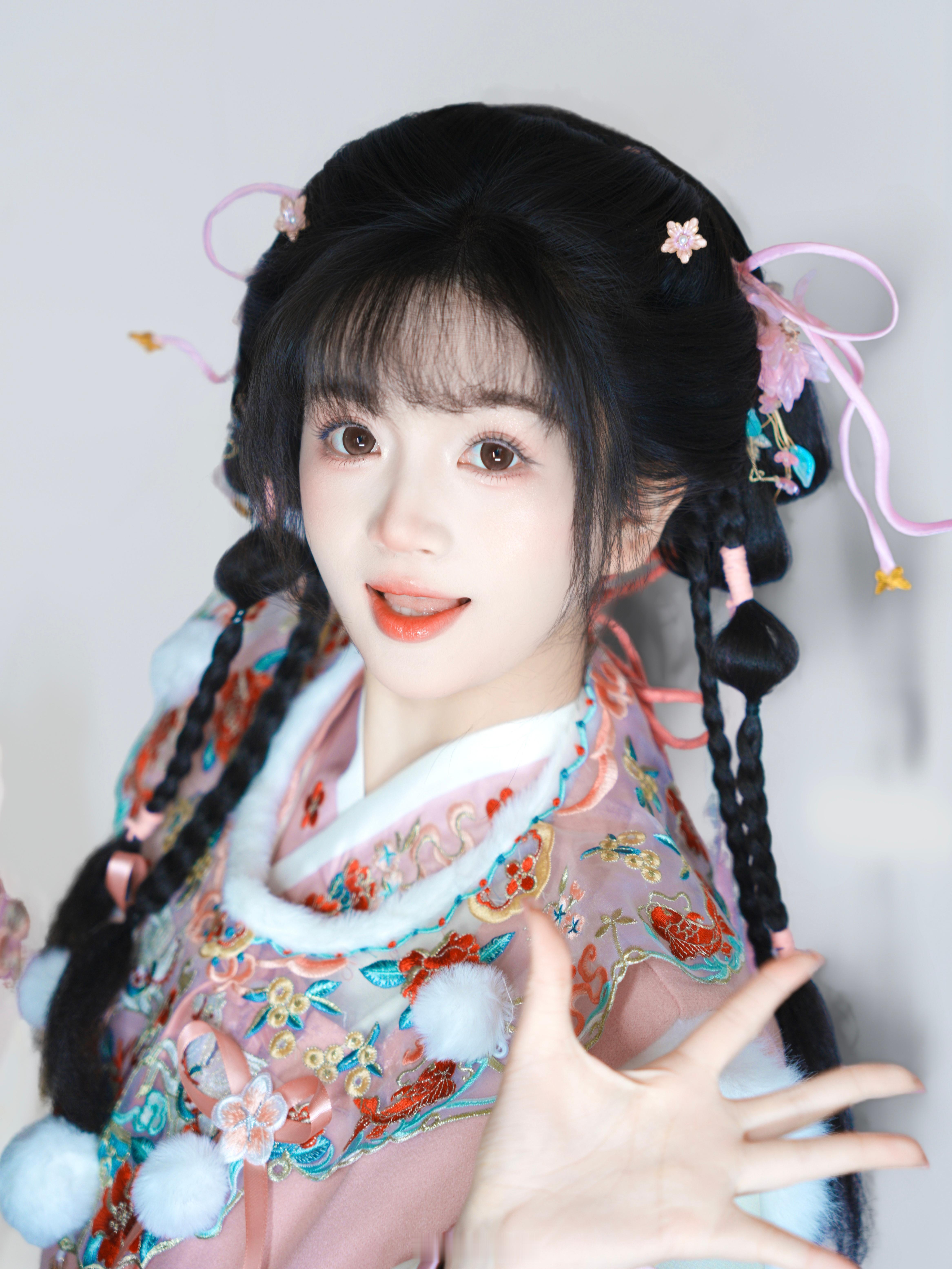 大明少女垂耳兔九连拍💄：苏州霁忆安妆造馆 