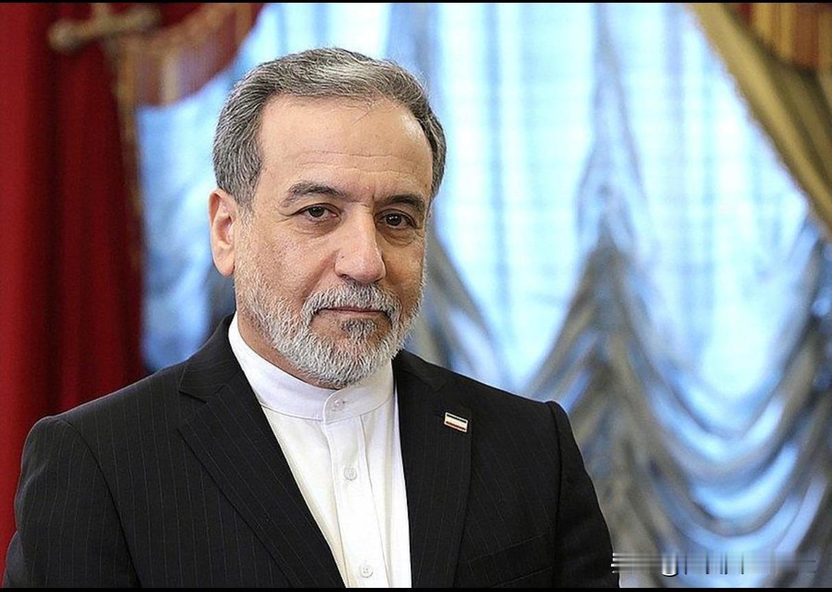 霍尔木兹海峡那扇“大门”要是咳嗽一声，全世界的油表都得跟着哆嗦。

这回伊朗和阿