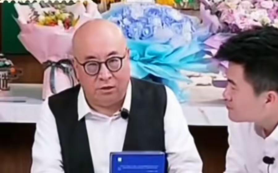 偶尔看到董宇辉的一个采访片段。好像这位嘉宾是一位著名的歌剧演员，在全世界都很有名