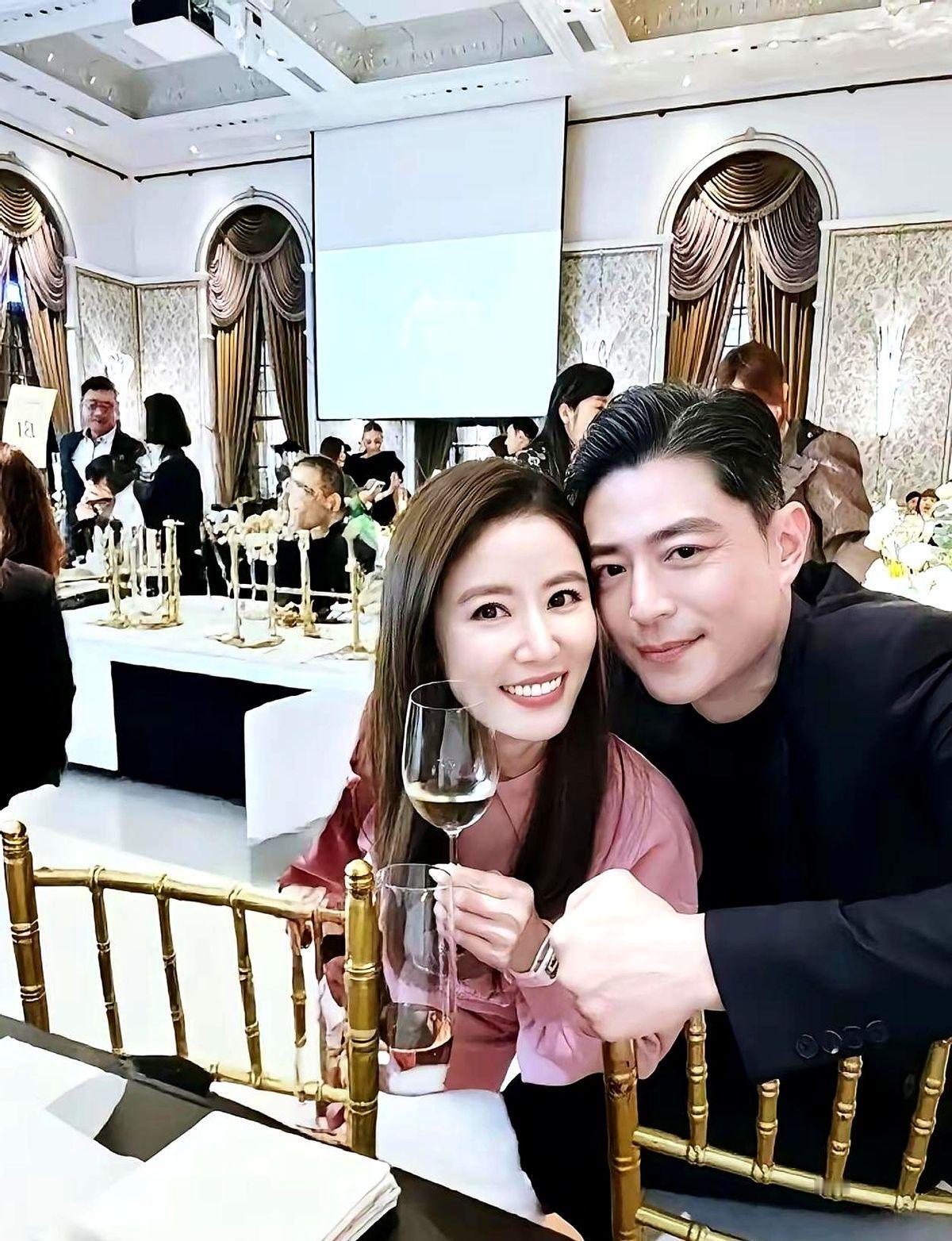 85后男星离婚率都42%了，霍建华凭啥是例外？

他那个在巴厘岛婚礼上的蹲下，那