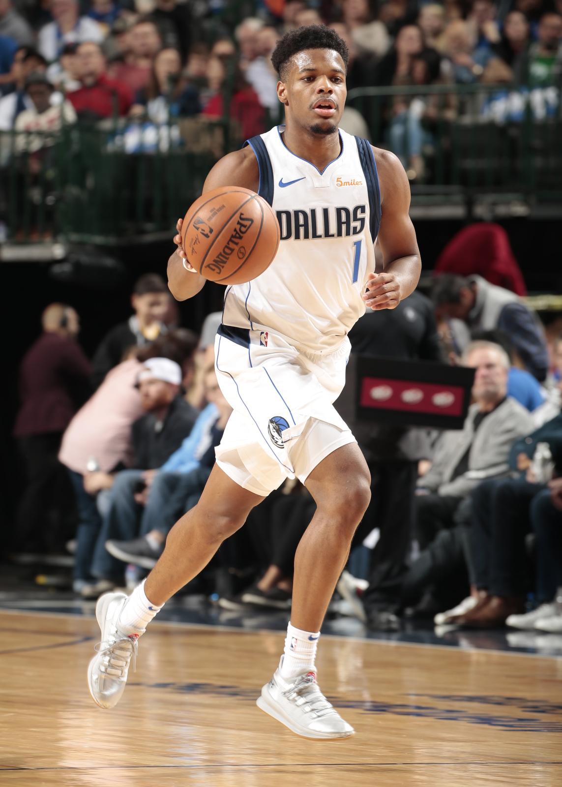 雷迪克真是太糊涂了！这么好用的球员，居然被DNP了两个月
 
洛杉矶湖人队在和勇