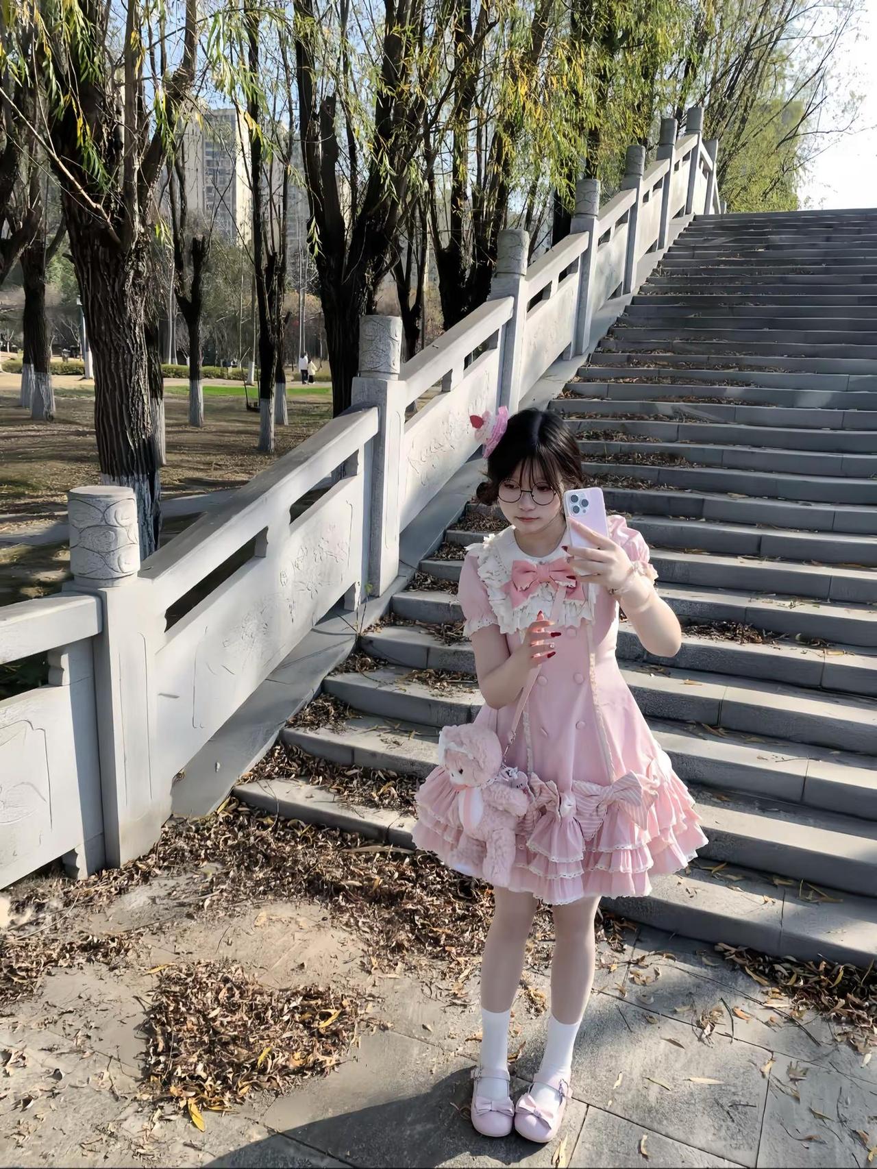 我细数人生中很多个珍视的刻点 发现重合点竟然是失去