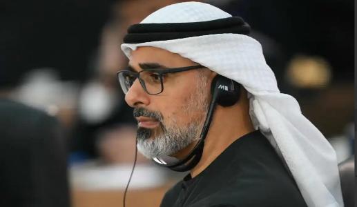 阿联酋服软了！
4月15日，据中东媒体透露，阿联酋副总统曼苏尔同伊朗议会议长卡利