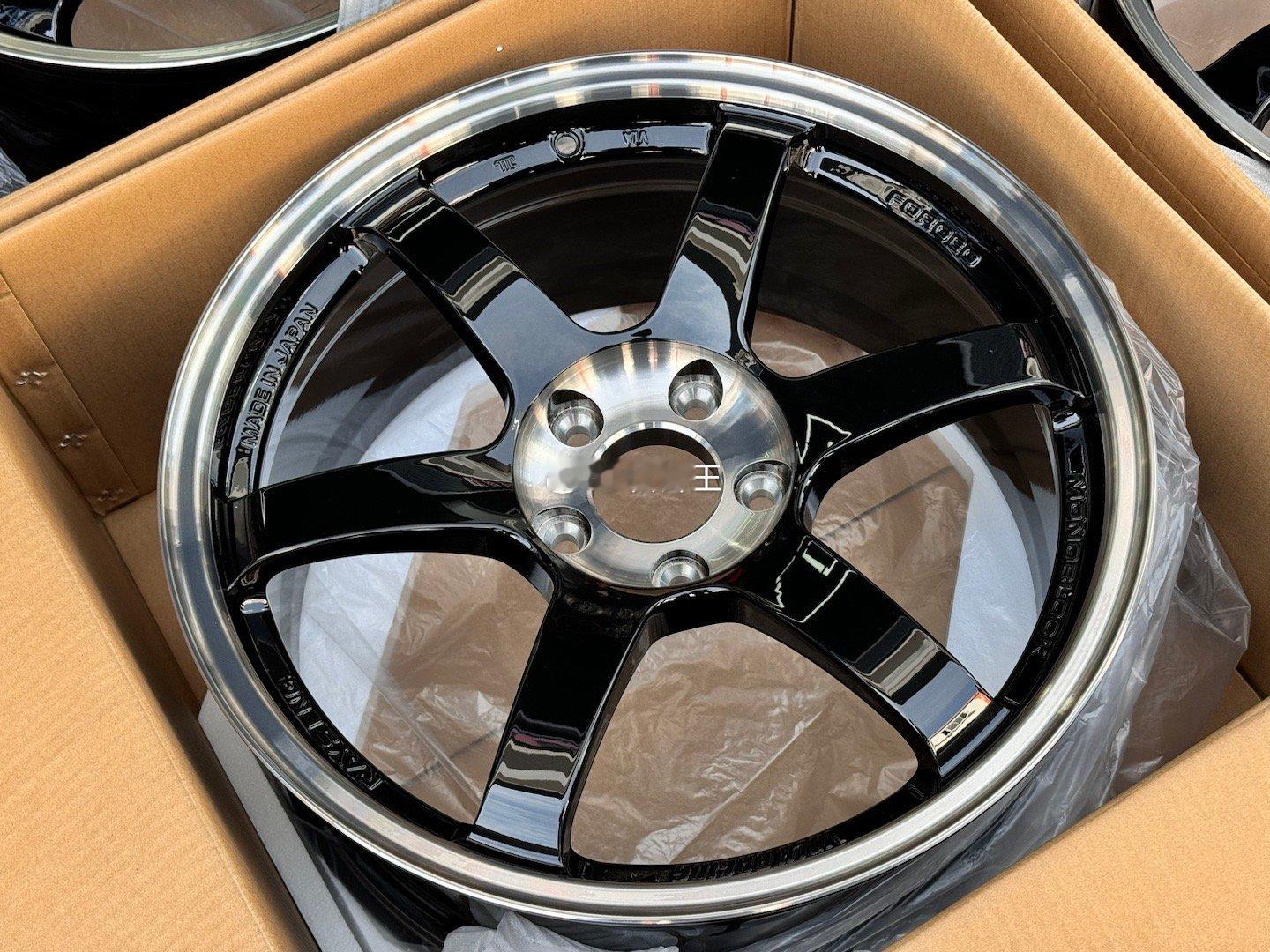 全新 现货 单片定制锻造 19寸 8.5J  ET35  5×12040系埃尔法