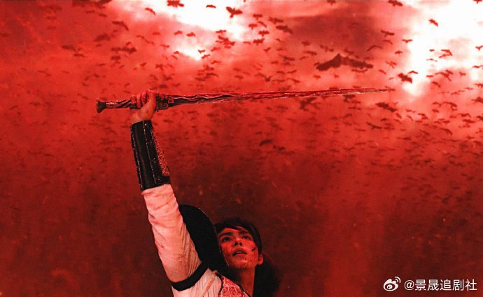 陈飞宇的将军可以帅也可以狠白日提灯第三集段胥引红鸟名场面封神，银甲染血举剑向天，