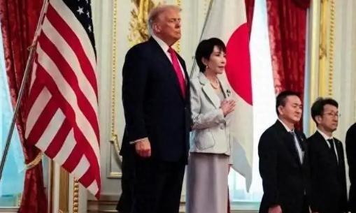 日本防卫大臣小泉进次郎接受日媒连线访问时表示，日本对中国的基本立场不会改变，对话