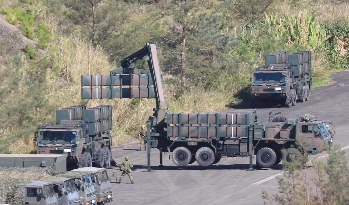 又有大事发生！
日本在两岛日夜赶工！
我国高度关注！

奄美大岛和马毛岛。
地理