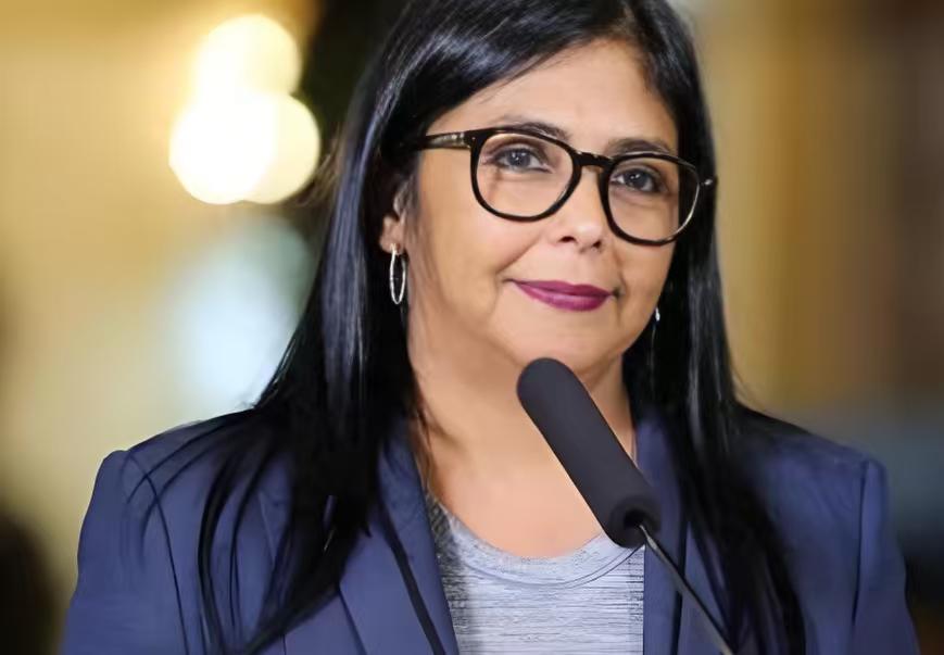 美国警告委内瑞拉强硬派，拒不配合将有生命危险。消息称，美方已向委内瑞拉强硬派内政