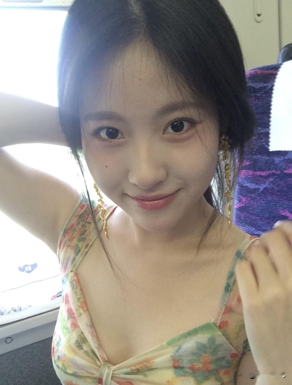 这又是谁的青春啊分享一下你随手拍下的照片 什么样子的女人才是最美的