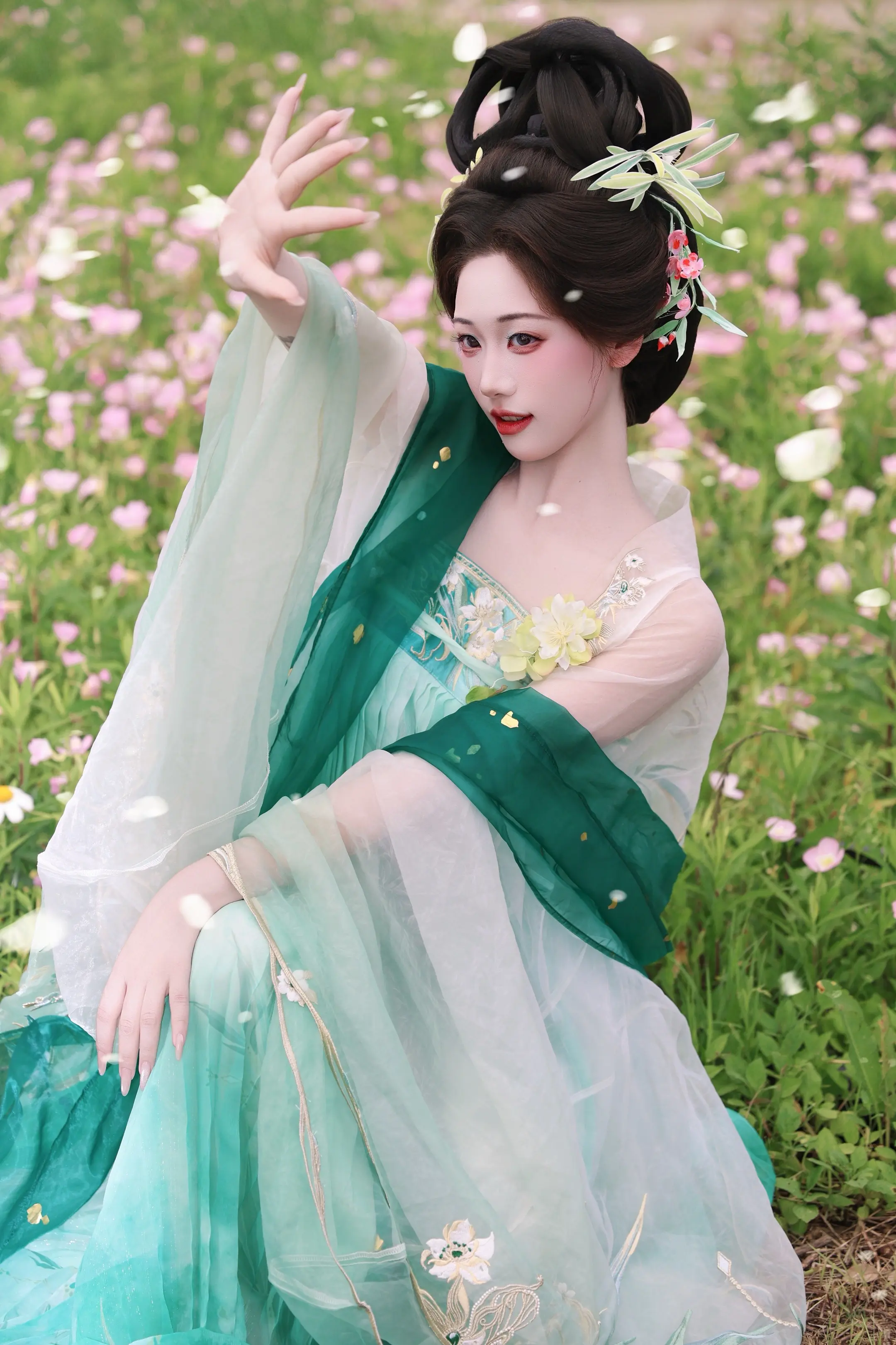 夏有风  花正浓