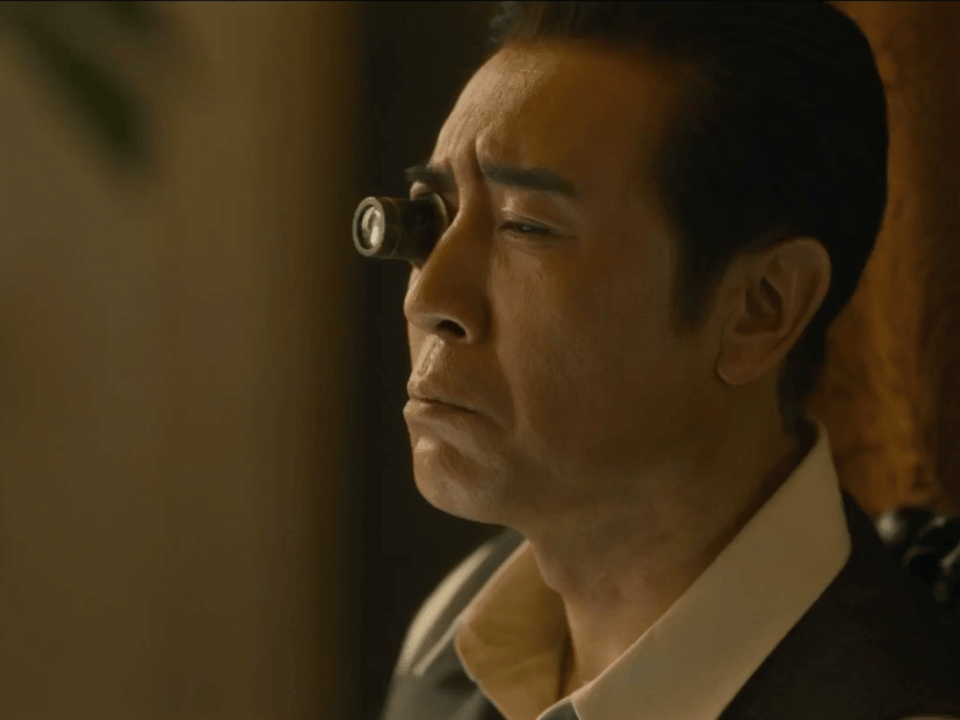 于和伟一款旧中式霸总 正是因为他做的事情都和我们别无二致，很有人间烟火气息，才会