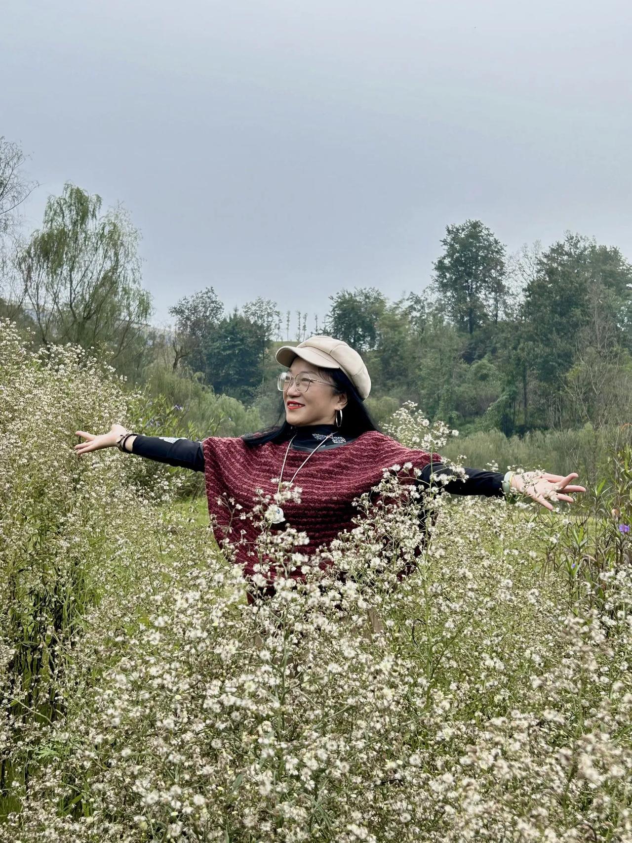 最美的是风景，陪伴的是亲人，竹溪河风景美如画，这是我第二次来这里游玩。跟风此景美