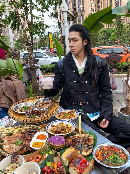 在昆明体验到了西双版纳同款的赶摆！