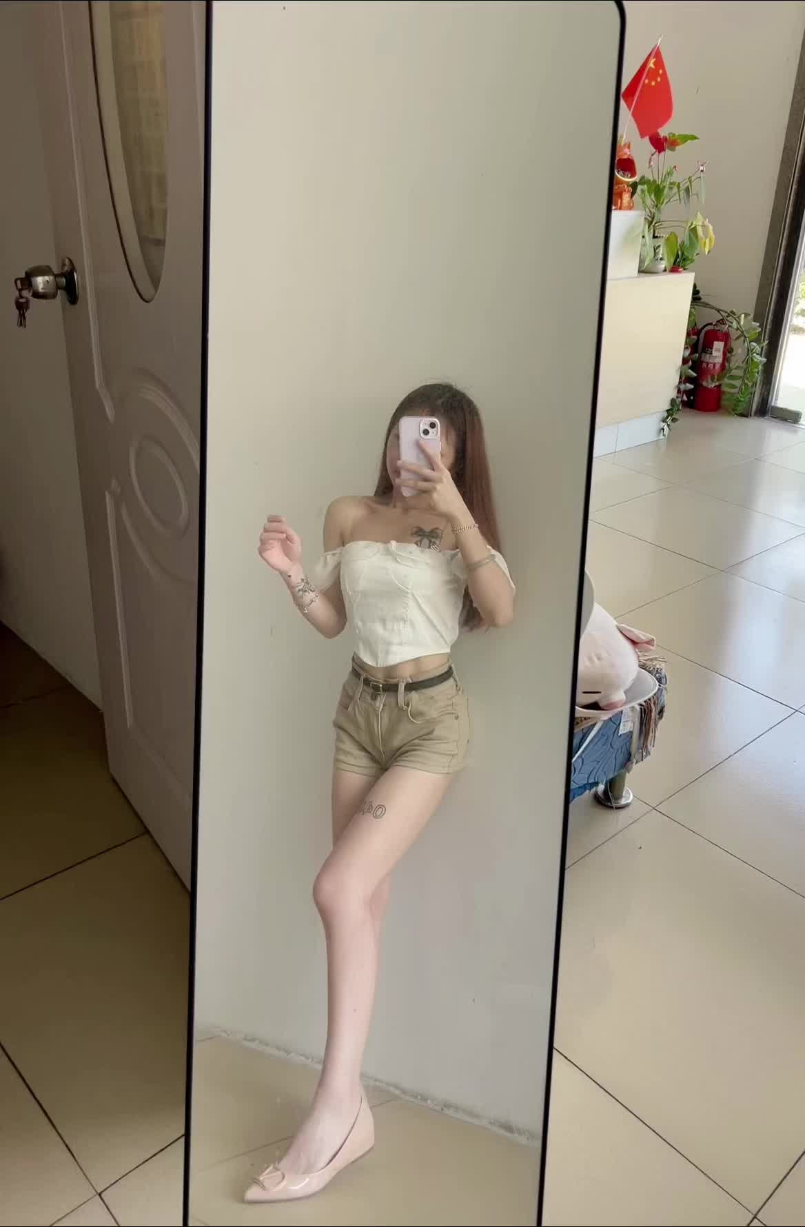 喜欢姐就冲啊 别等姐恋爱了 听反方向的钟