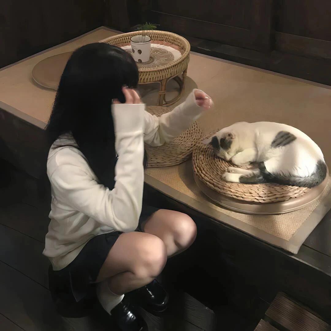 直到某天看见你幸福的足迹 我再也没有视奸的勇气 ​​​