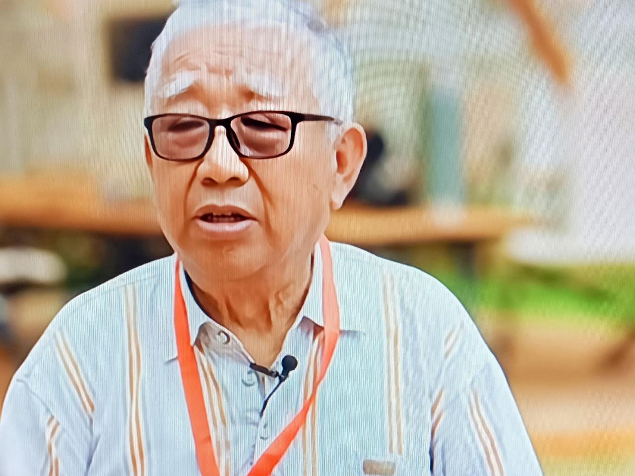 听研究仓央嘉措的专业人士（见图片）说，仓央嘉措一共只有58首诗流传下来。这数量比