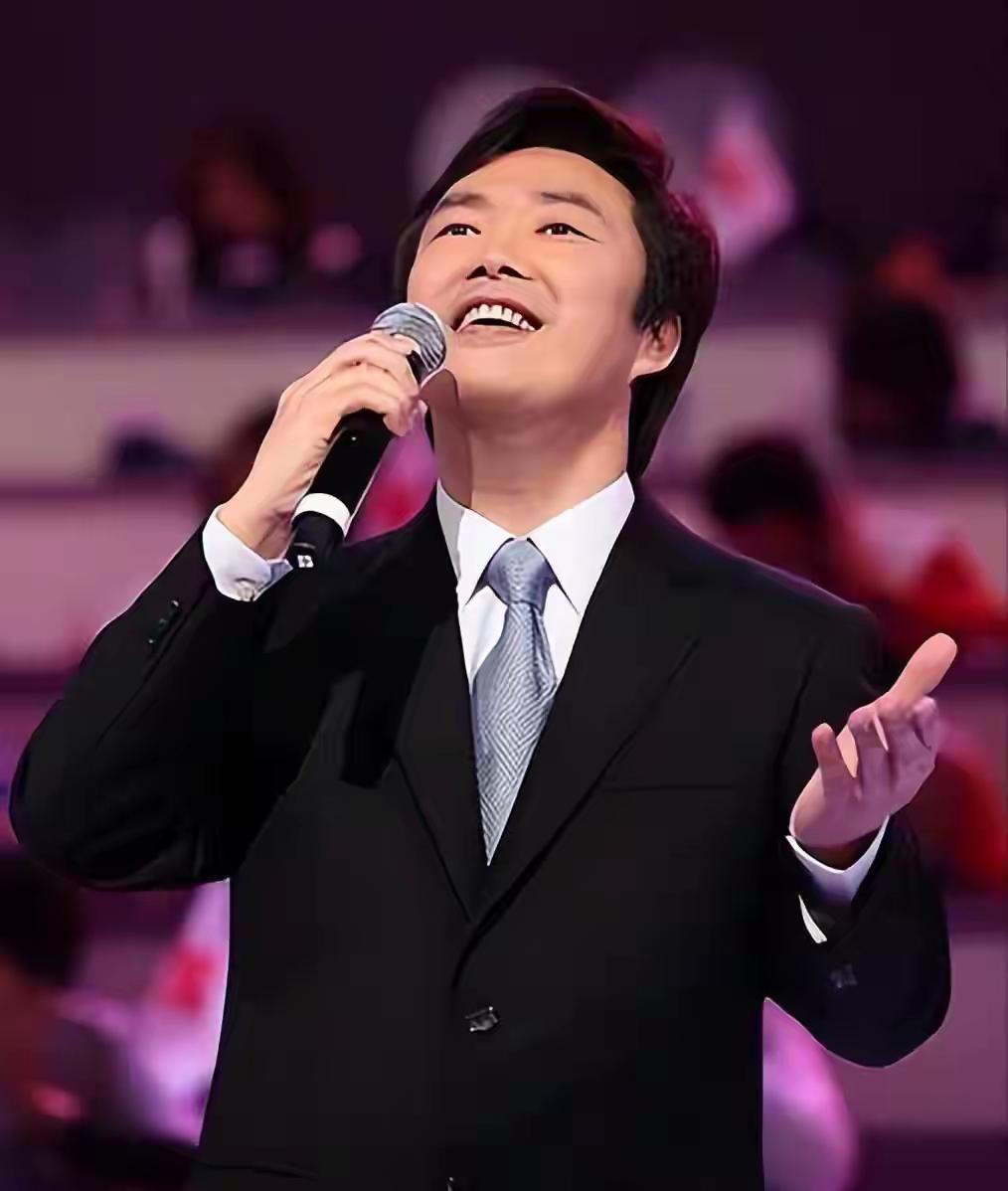 70岁费玉清现况曝光，无儿无女，和56岁闺蜜相伴，他才是人生赢家在大众的传统观念