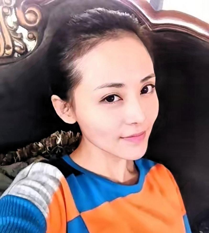 谢娜，这次栽了！
​3月3日，张杰前女友段曦，发文锤张杰出轨，谢娜估计懵了吧，小