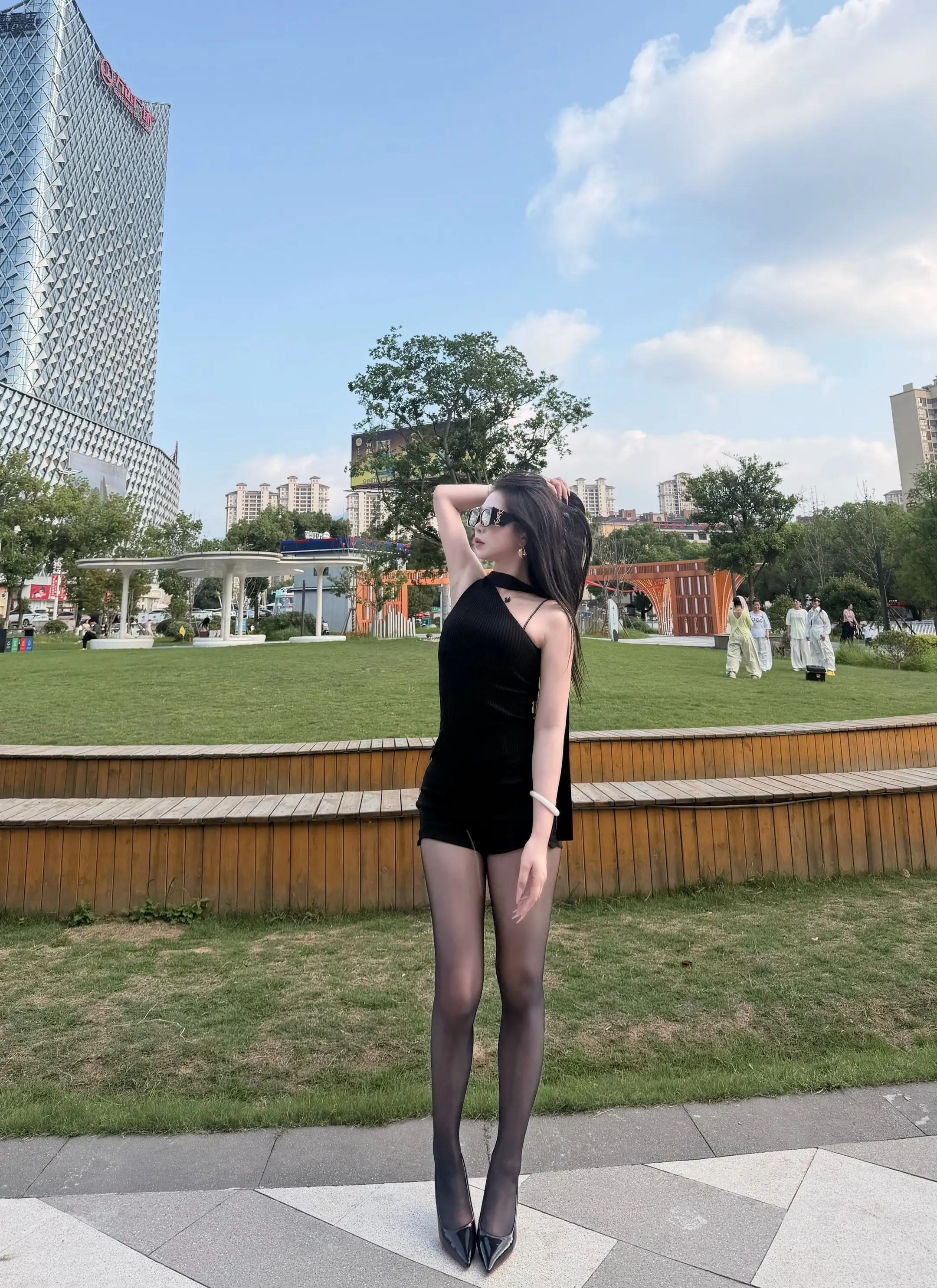 都叫姐姐了那还说啥了 妳的冷漠我甘之如飴