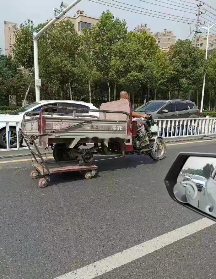 提问：这是几驱车？？？ 
