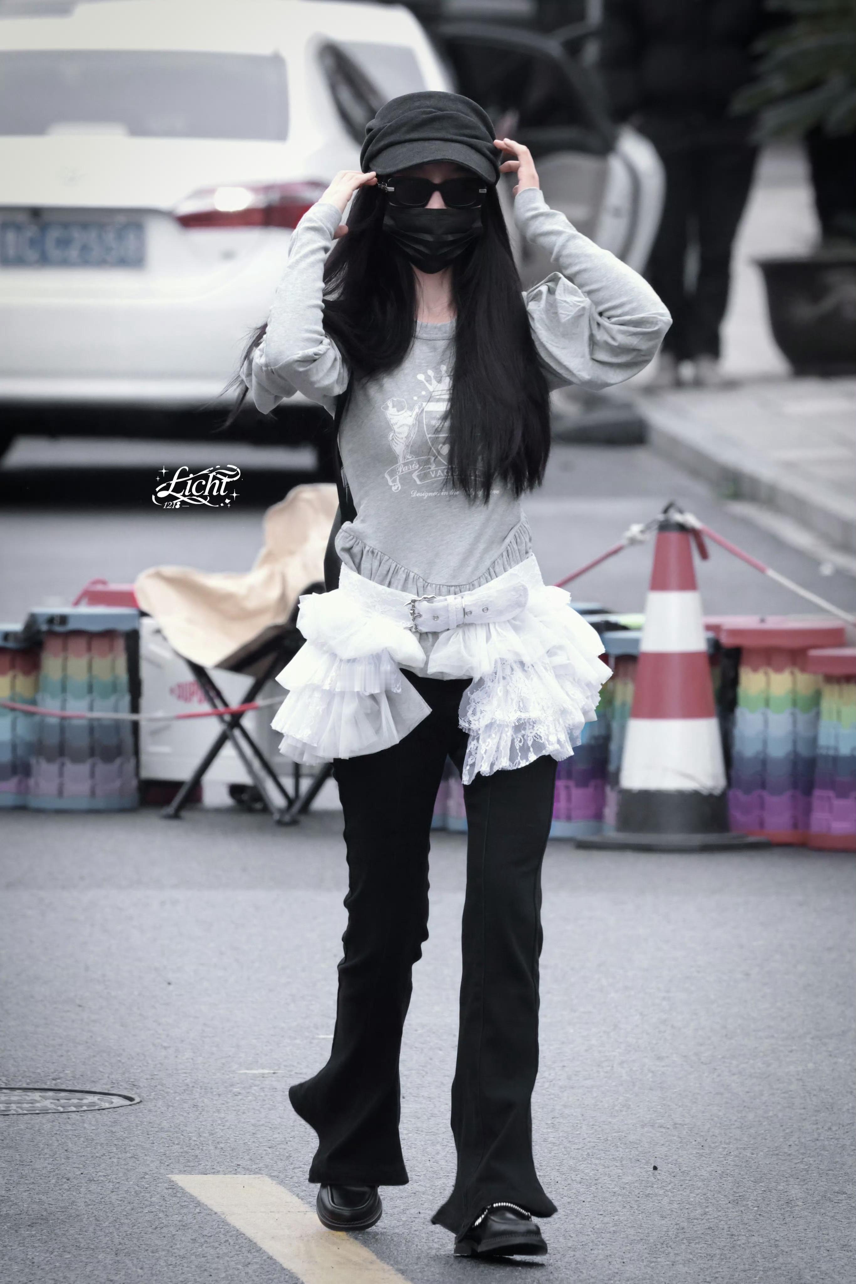 昨天是知性温柔大姐姐 今天是俏皮可爱小妹妹 