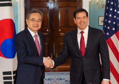 韩国即将迎来巨变，韩国跟美国谈妥了要把韩美联合军队的指挥权交给韩国。
 
要知道