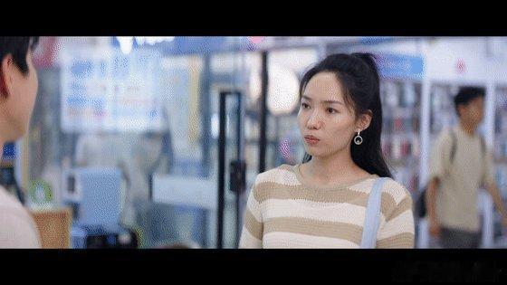 放羊你让我感到陌生跟着红石榴餐厅的明亮和玛依拉开眼界！原来现在放羊都用无人机了，