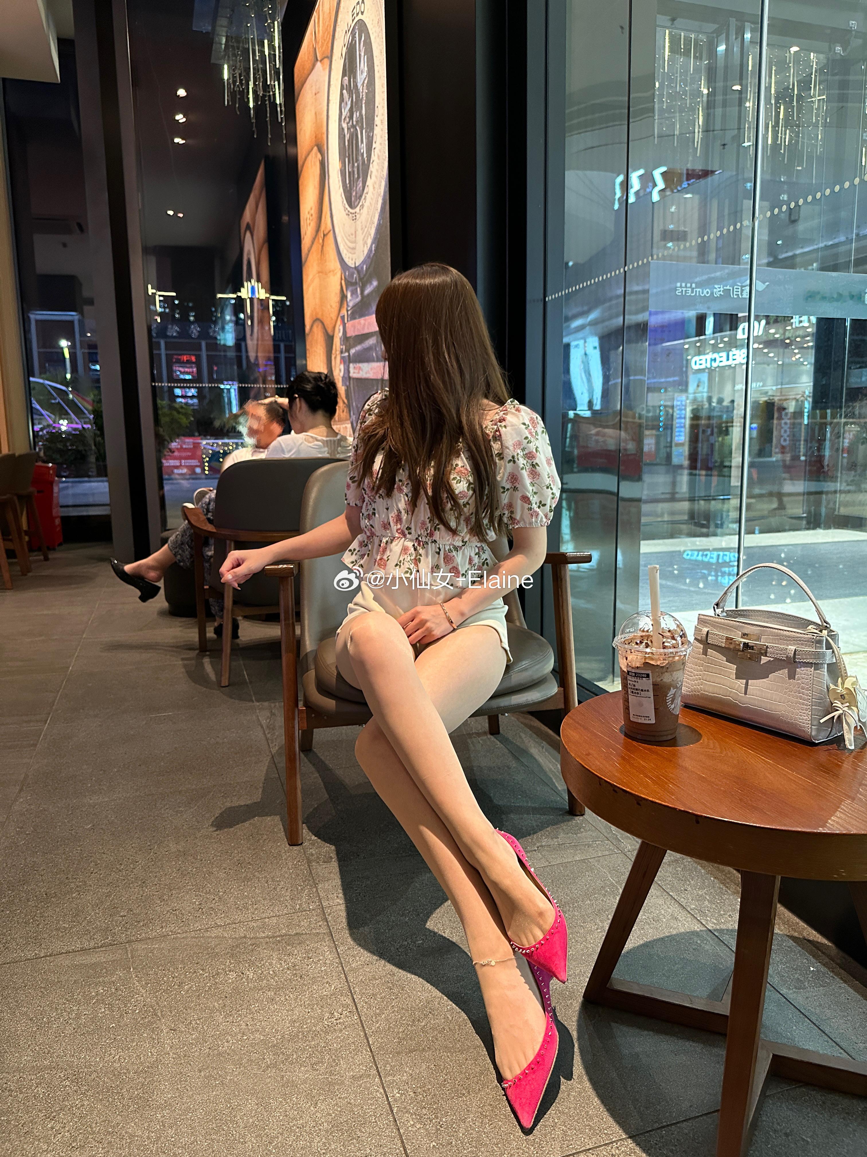 520怎么过？我SVIP直接跳过[并不简单]涞觅润丝今天穿什么ootd ​​​