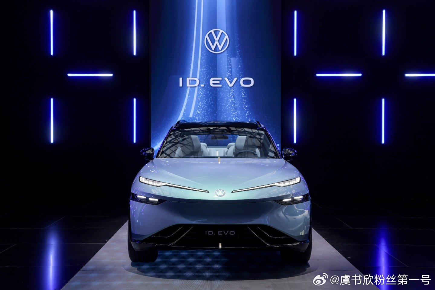 金标大众IDEVO颜智双开挂上海车展与众野生摄影师   金标大众大众ID.EVO