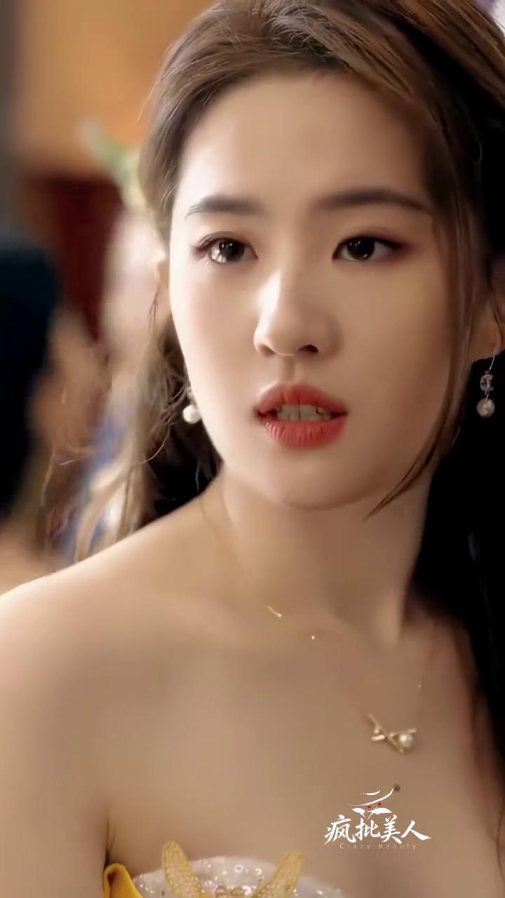 疯批美人。
当我看见世界疯批美人，只有我是答案疯批美人。