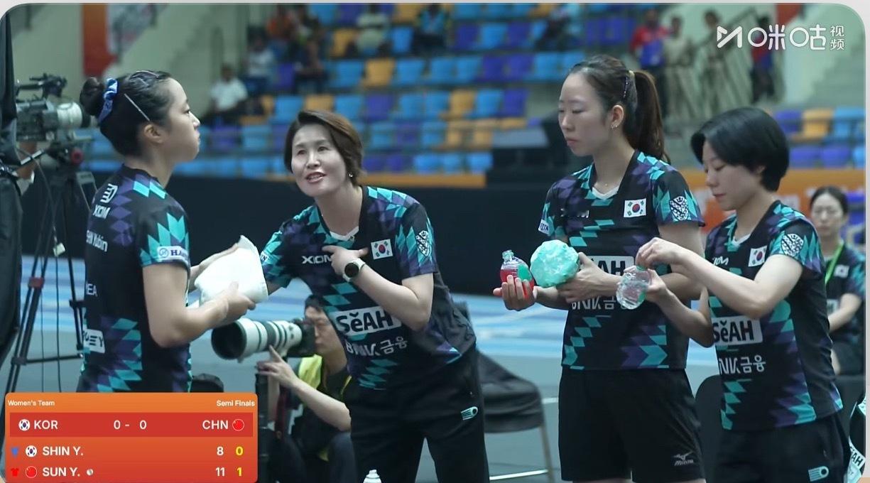 孙颖莎2-0申裕斌安宰贤2-0本雅明梁夏银头发这样梳起来 真的不像31岁诶！（本